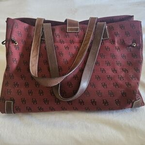 DOONEY & BOURKE RED-BROWN LOGO COATED CANVAS LARGE TOTE